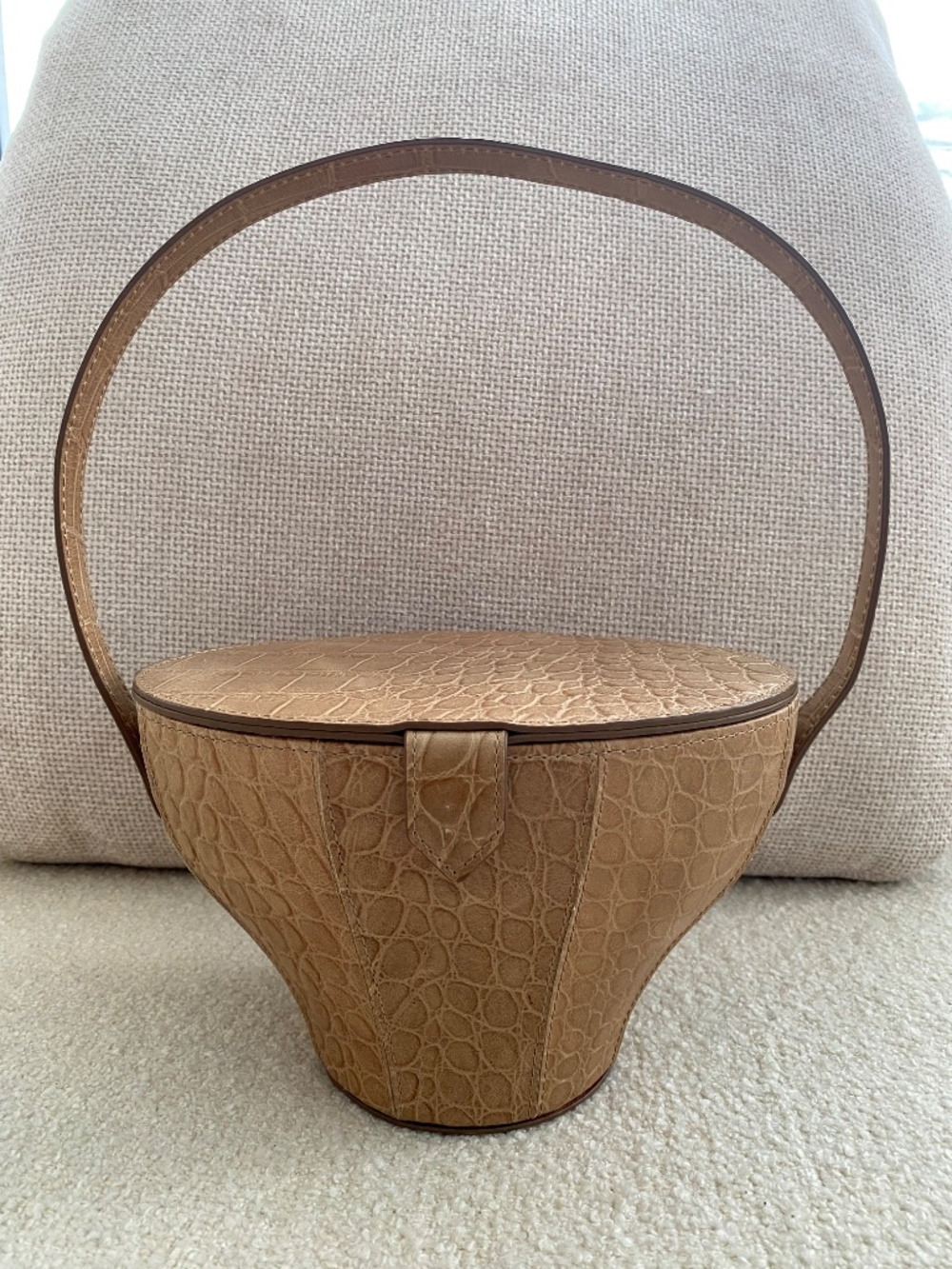 STAUD Bucket Bag - Picture 5 of 9